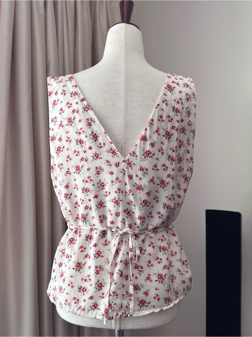 Reformation Vireo Top Large - Picture 4 of 11